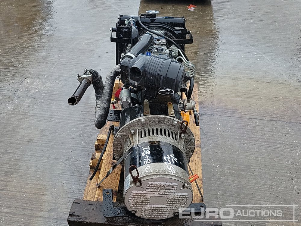 5kVA Generator, Perkins Engine - 발전기 세트 : 사진 4 5kVA Generator, Perkins Engine - 발전기 세트 : 사진 4