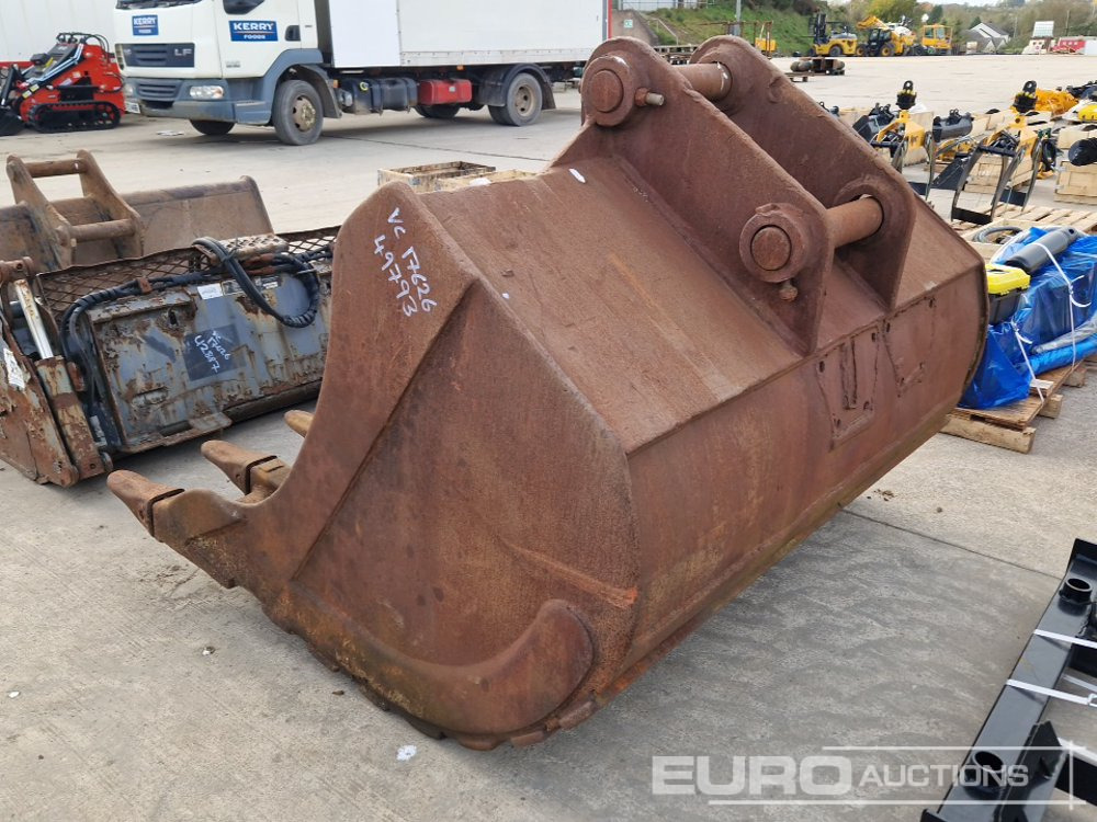 68" Digging Bucket 80mm Pin to suit 20 Ton Excavator - 버킷 : 사진 2 68" Digging Bucket 80mm Pin to suit 20 Ton Excavator - 버킷 : 사진 2