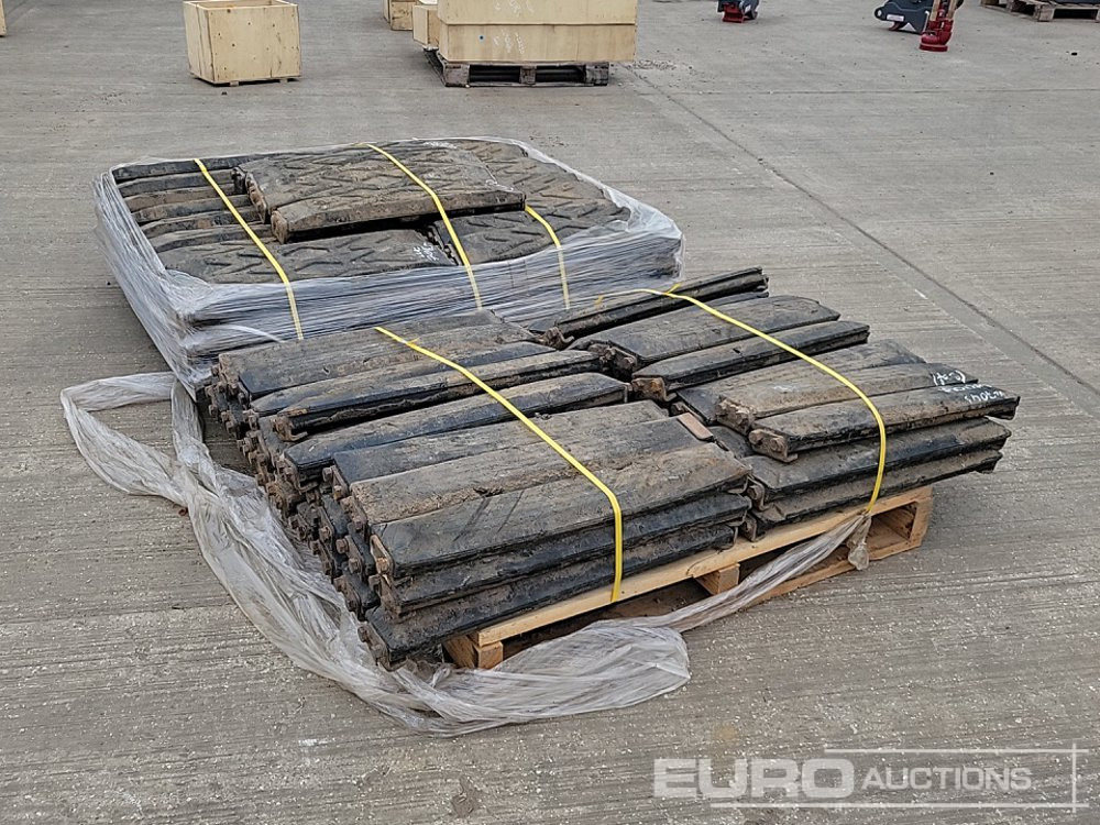 700mm Rubber Block Pads (2 Pallets of) - 조회하기 건설기계 용 : 사진 5 700mm Rubber Block Pads (2 Pallets of) - 조회하기 건설기계 용 : 사진 5