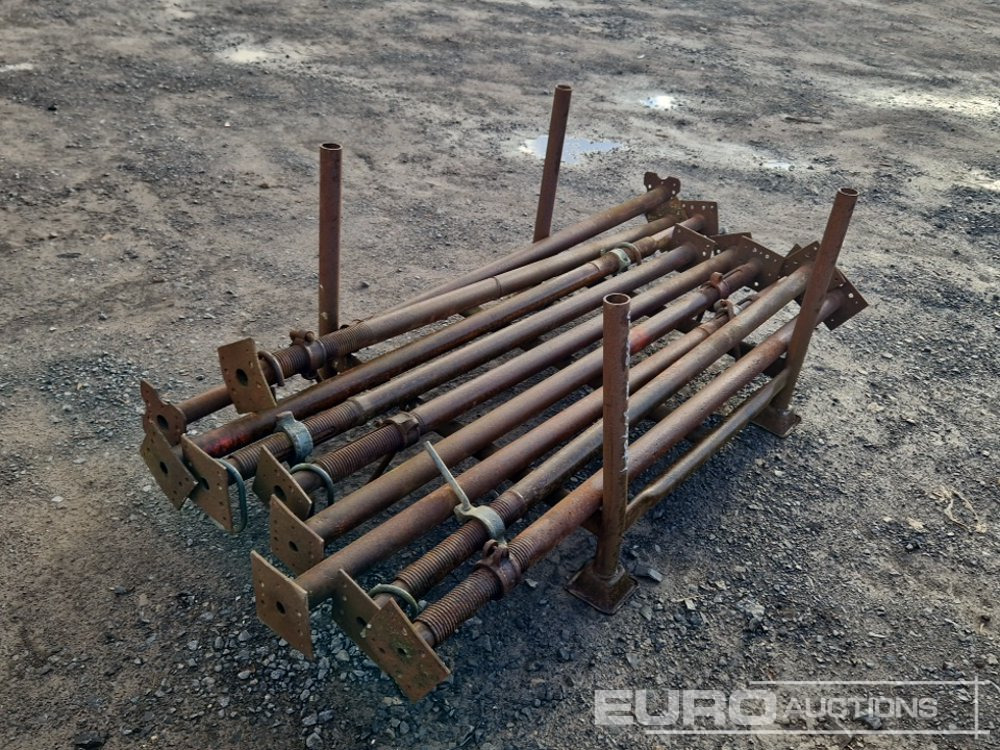 Acro Props (10 of) 10' Wooden Gate - 건설장비 : 사진 1 Acro Props (10 of) 10' Wooden Gate - 건설장비 : 사진 1