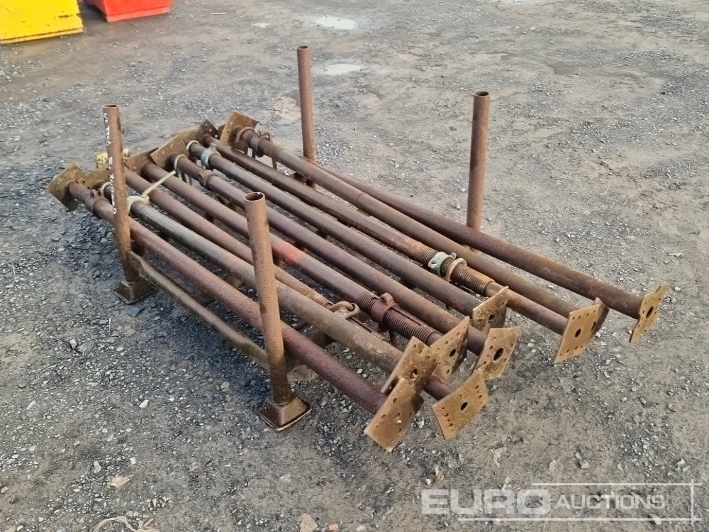 Acro Props (10 of) 10' Wooden Gate - 건설장비 : 사진 2 Acro Props (10 of) 10' Wooden Gate - 건설장비 : 사진 2
