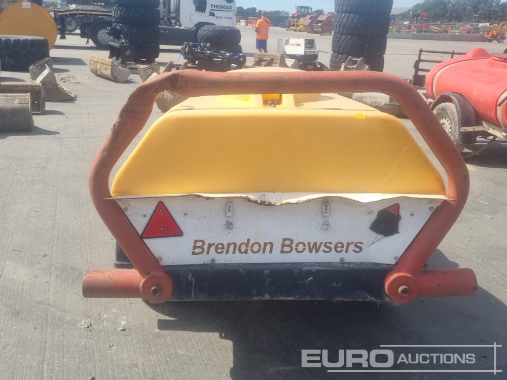 Brendon Bowsers Single Axle Plastic Water Bowser, 415Volt Motor - 저장 탱크 : 사진 4 Brendon Bowsers Single Axle Plastic Water Bowser, 415Volt Motor - 저장 탱크 : 사진 4