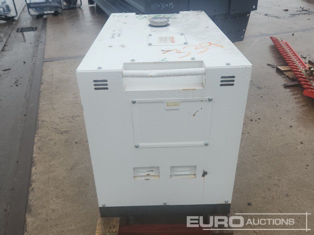 Compal Power VG-R110 - 발전기 세트 : 사진 4 Compal Power VG-R110 - 발전기 세트 : 사진 4