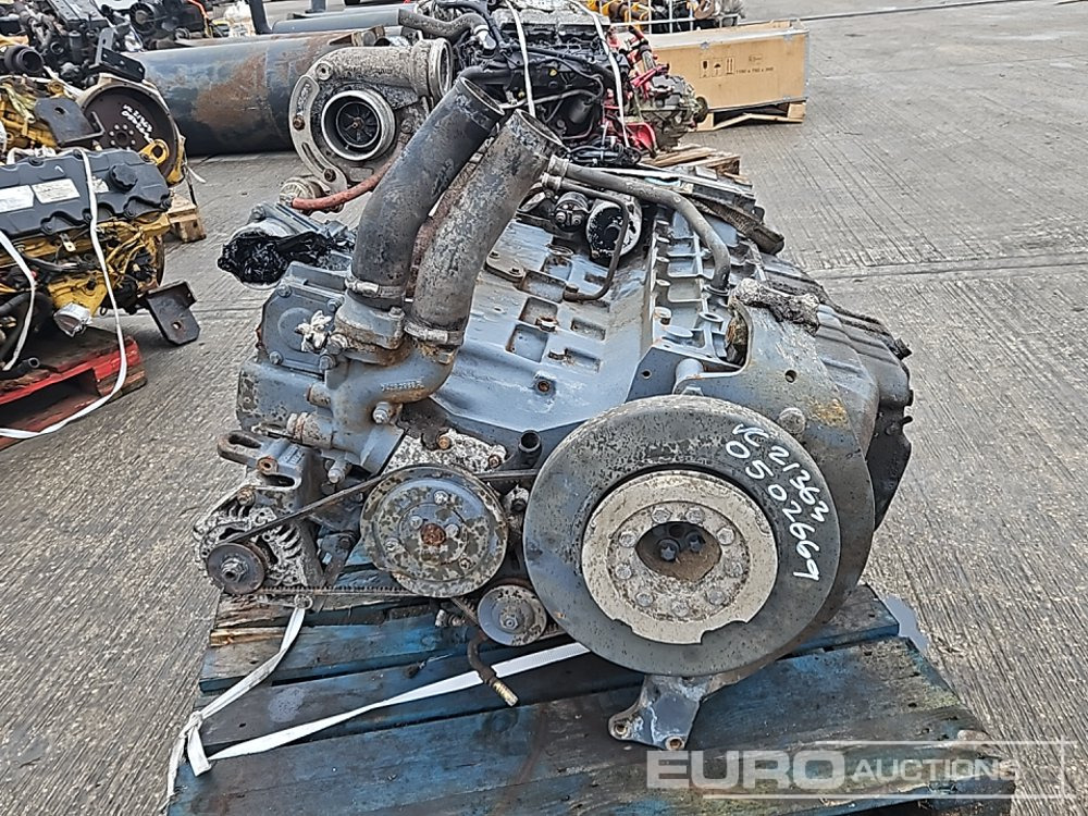 Deutz 6 Cylinder Engine - 엔진 : 사진 2 Deutz 6 Cylinder Engine - 엔진 : 사진 2