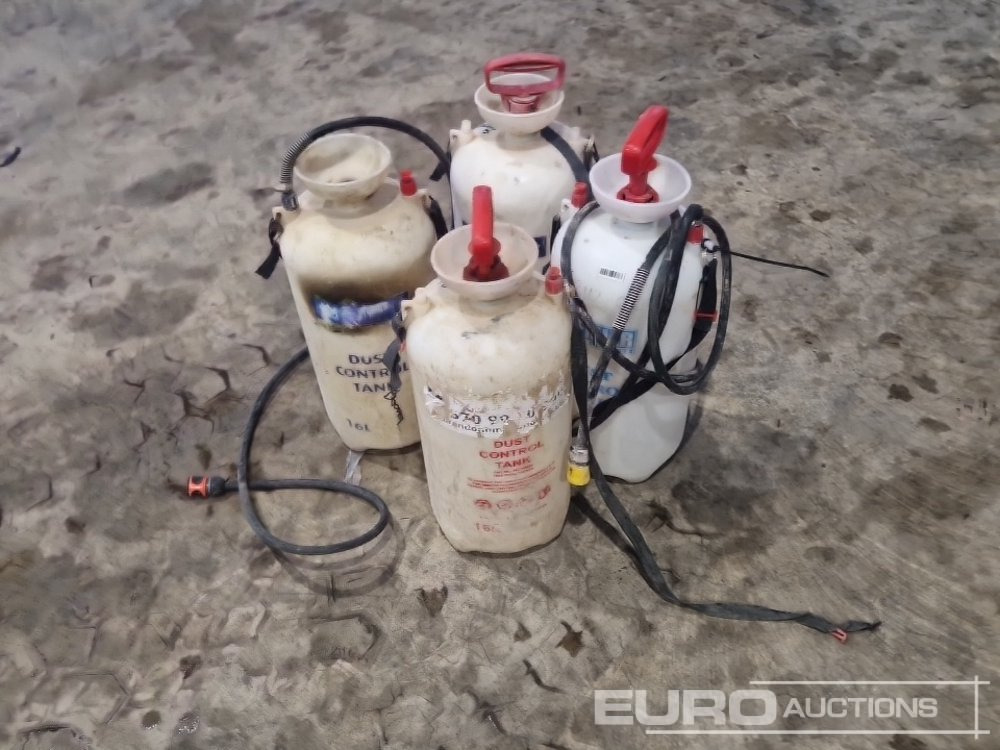 Dust Supression Tank (4 of) - 건설장비 : 사진 1 Dust Supression Tank (4 of) - 건설장비 : 사진 1