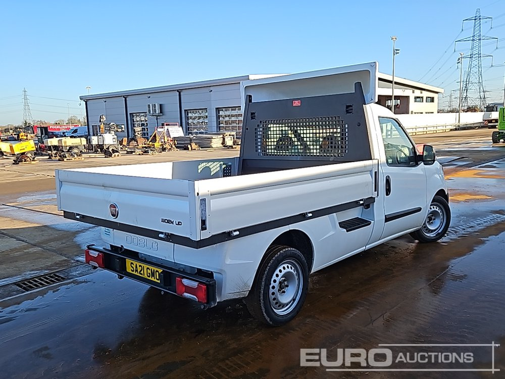 Fiat Doblo - 플랫베드 밴 : 사진 5 Fiat Doblo - 플랫베드 밴 : 사진 5