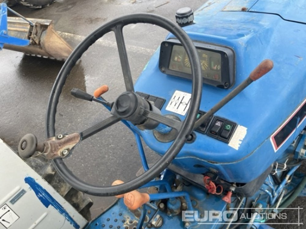 장궤형 트랙터 Ford New Holland 4630 : 사진 6