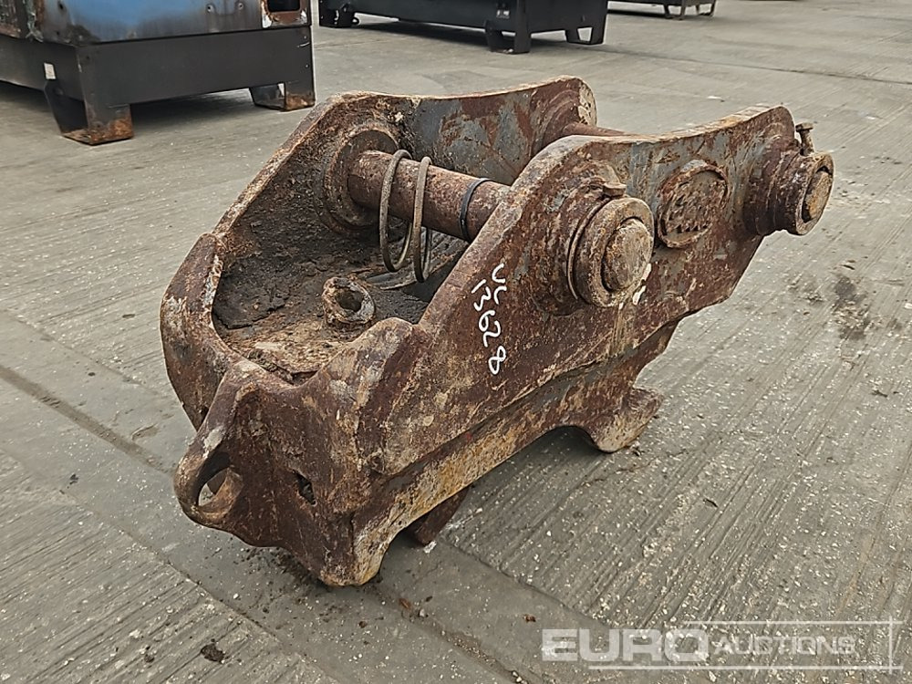 Geith Hydraulic Quick Hitch 65mm Pin to 13 Ton Excavator - 퀵 커플러 : 사진 5 Geith Hydraulic Quick Hitch 65mm Pin to 13 Ton Excavator - 퀵 커플러 : 사진 5