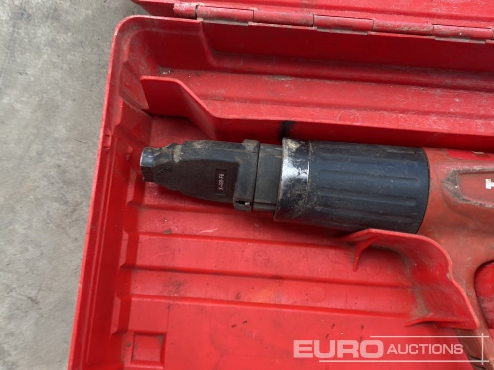 Hilti DX460 Nail Gun (Body & Case Only) - 건설장비 : 사진 4 Hilti DX460 Nail Gun (Body & Case Only) - 건설장비 : 사진 4