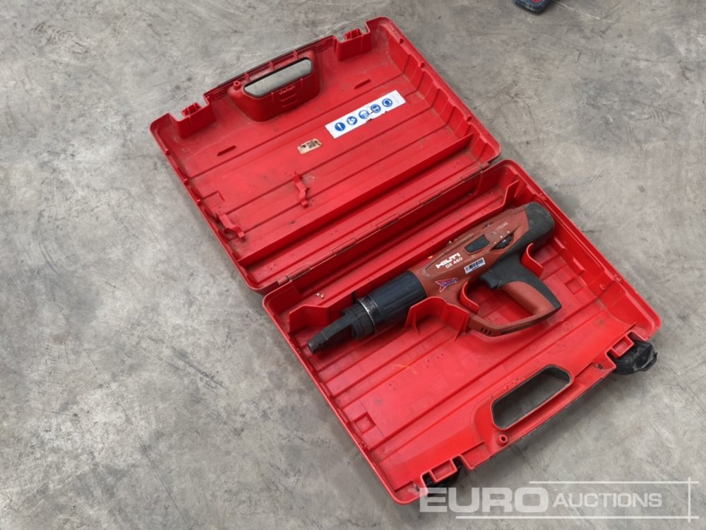 Hilti DX460 Nail Gun (Body & Case Only) - 건설장비 : 사진 3 Hilti DX460 Nail Gun (Body & Case Only) - 건설장비 : 사진 3