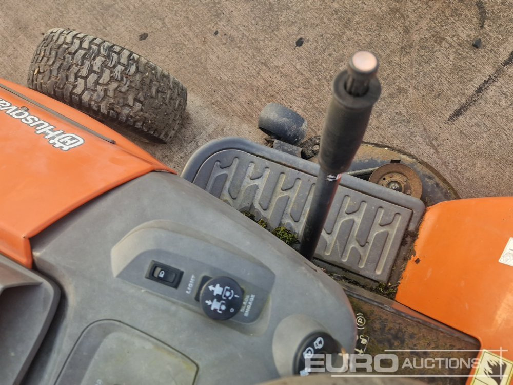 정원 모어 Husqvarna Petrol Ride on Lawnmower (Non Runner) : 사진 14
