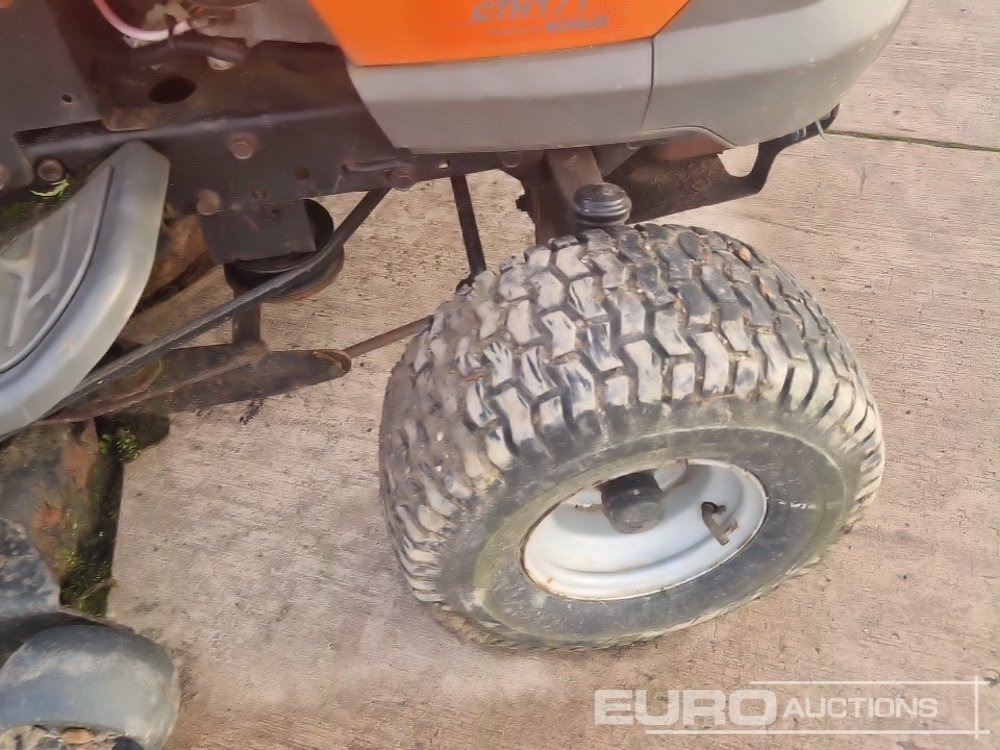 정원 모어 Husqvarna Petrol Ride on Lawnmower (Non Runner) : 사진 8