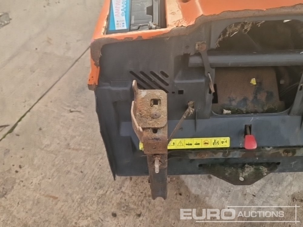 정원 모어 Husqvarna Petrol Ride on Lawnmower (Non Runner) : 사진 17