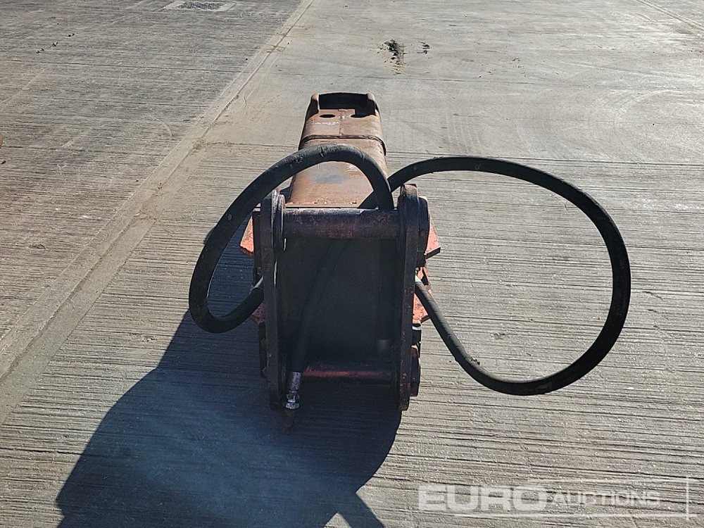 Hydraulic Breaker 80mm Pin to suit 20 Ton Excavator - 유압 해머 : 사진 4 Hydraulic Breaker 80mm Pin to suit 20 Ton Excavator - 유압 해머 : 사진 4