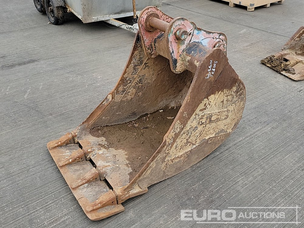 JCB 32" Digging Bucket 65mm Pin to suit 13 Ton Excavator - 버킷 : 사진 1 JCB 32" Digging Bucket 65mm Pin to suit 13 Ton Excavator - 버킷 : 사진 1