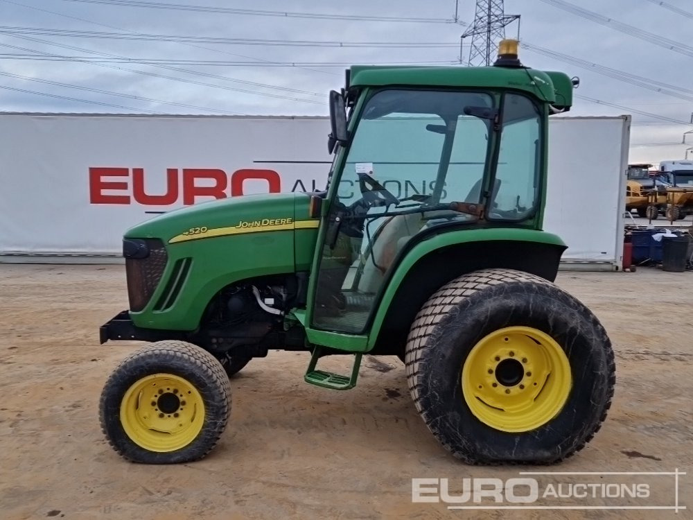 John Deere 4520 - 스트래들 트랙터 : 사진 2 John Deere 4520 - 스트래들 트랙터 : 사진 2