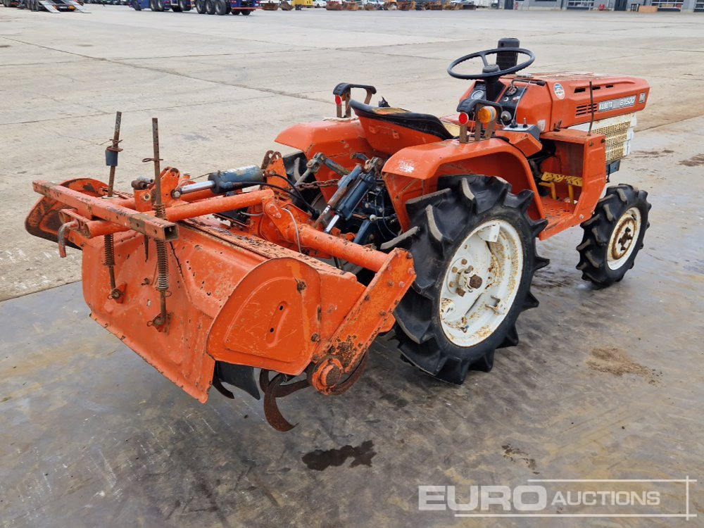 Kubota B1500 - 스트래들 트랙터 : 사진 5 Kubota B1500 - 스트래들 트랙터 : 사진 5