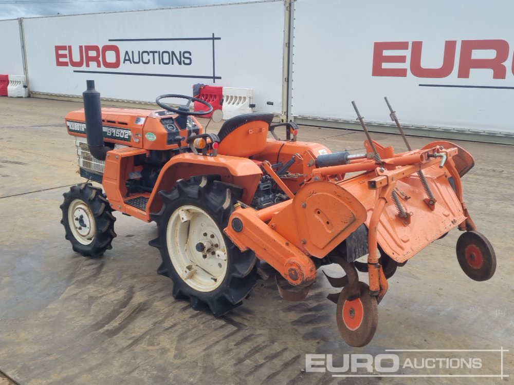 Kubota B1502 - 스트래들 트랙터 : 사진 3 Kubota B1502 - 스트래들 트랙터 : 사진 3