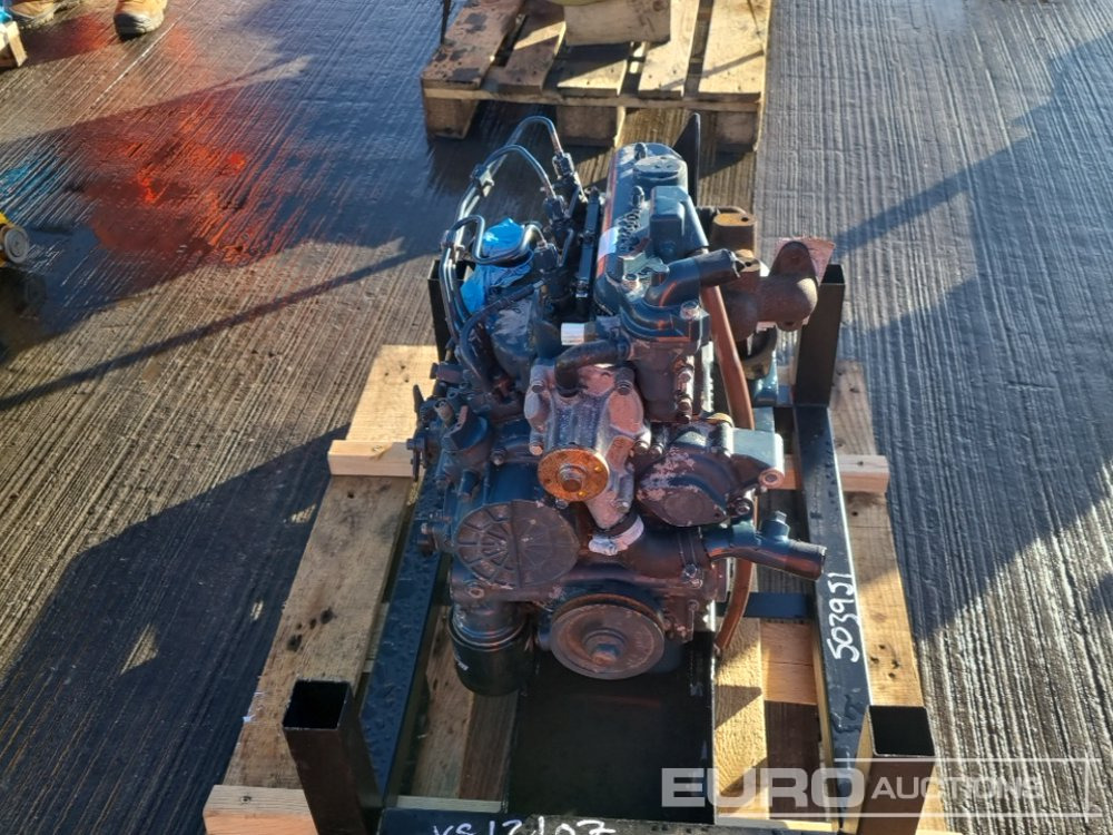 Kubota D1105 - 엔진 : 사진 4 Kubota D1105 - 엔진 : 사진 4