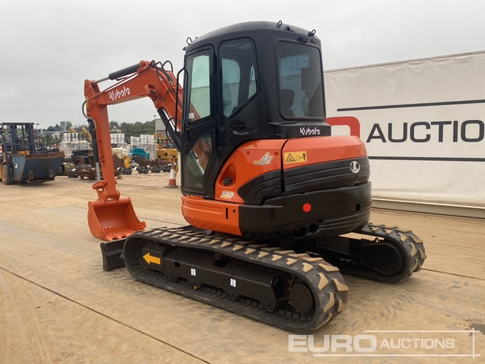 Kubota U55-4 - 미니 굴삭기 : 사진 3 Kubota U55-4 - 미니 굴삭기 : 사진 3