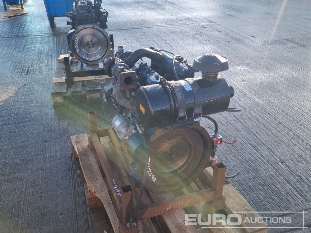 Kubota V2003T - 엔진 : 사진 3 Kubota V2003T - 엔진 : 사진 3