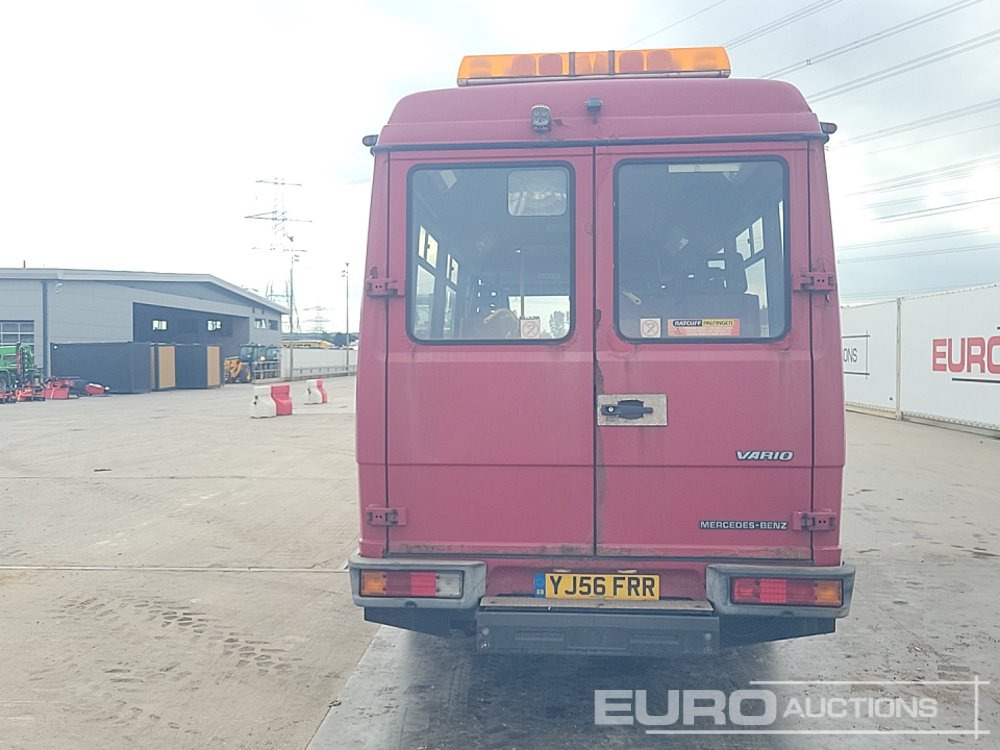 Mercedes Vario - 밴 : 사진 4 Mercedes Vario - 밴 : 사진 4