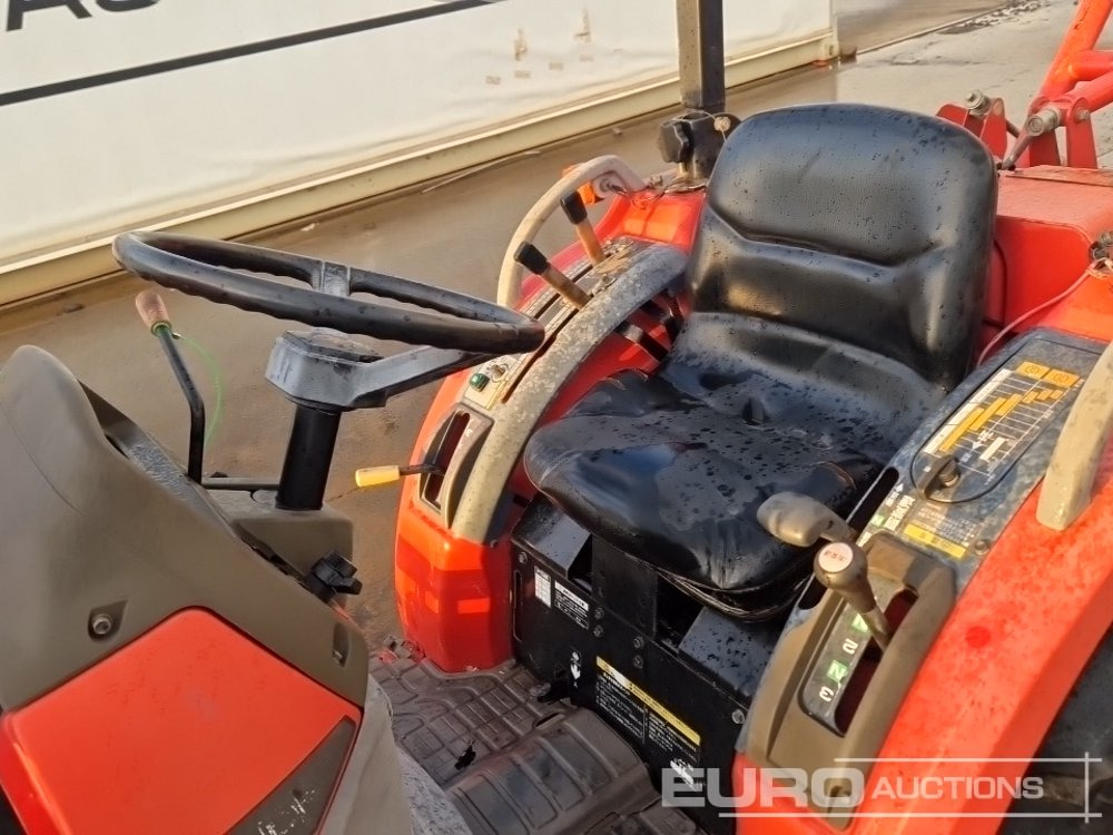 스트래들 트랙터 Mitsubishi MT160 : 사진 15 스트래들 트랙터 Mitsubishi MT160 : 사진 15