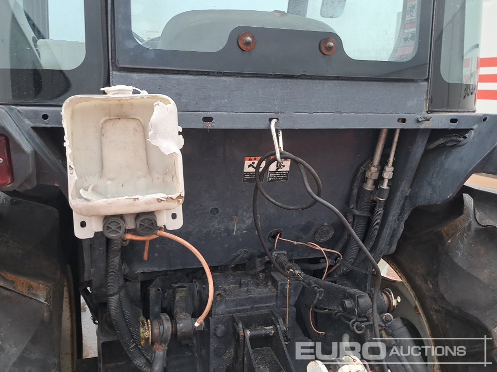 스트래들 트랙터 Mitsubishi MT246 : 사진 40