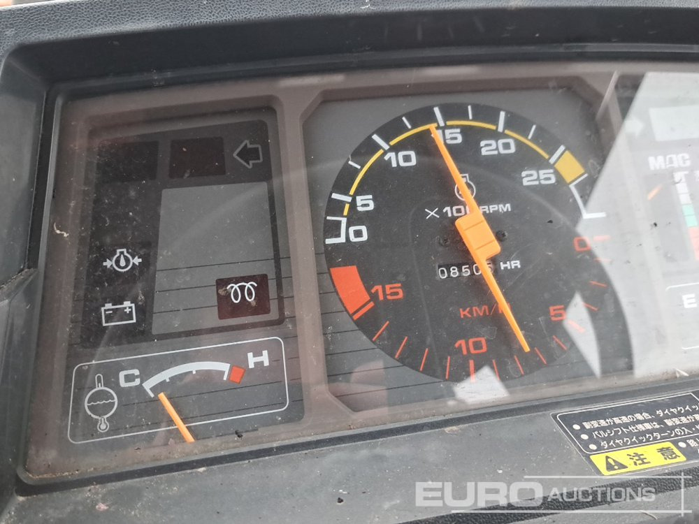 스트래들 트랙터 Mitsubishi MT246 : 사진 13