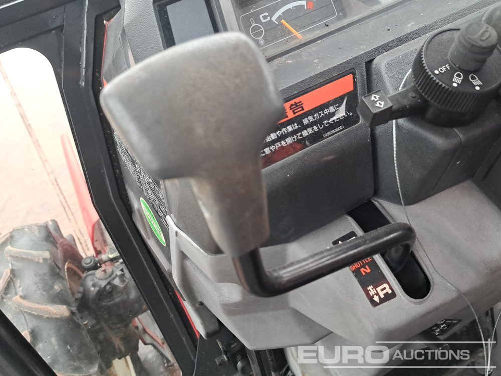 스트래들 트랙터 Mitsubishi MT246 : 사진 10