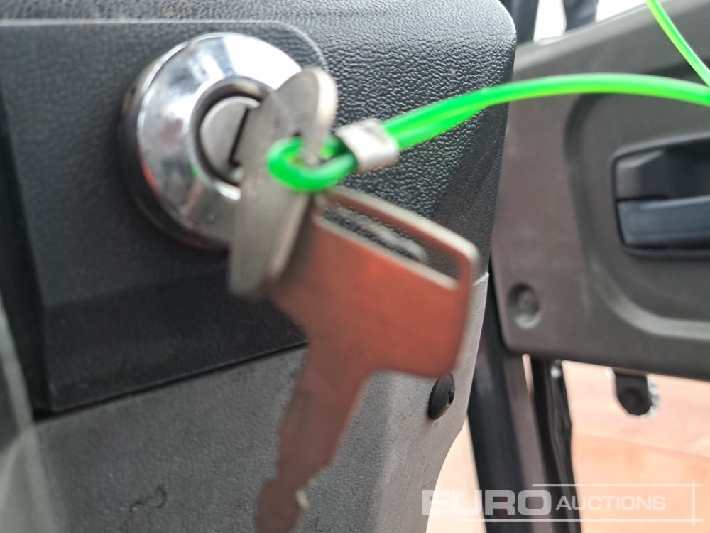 스트래들 트랙터 Mitsubishi MT246 : 사진 30