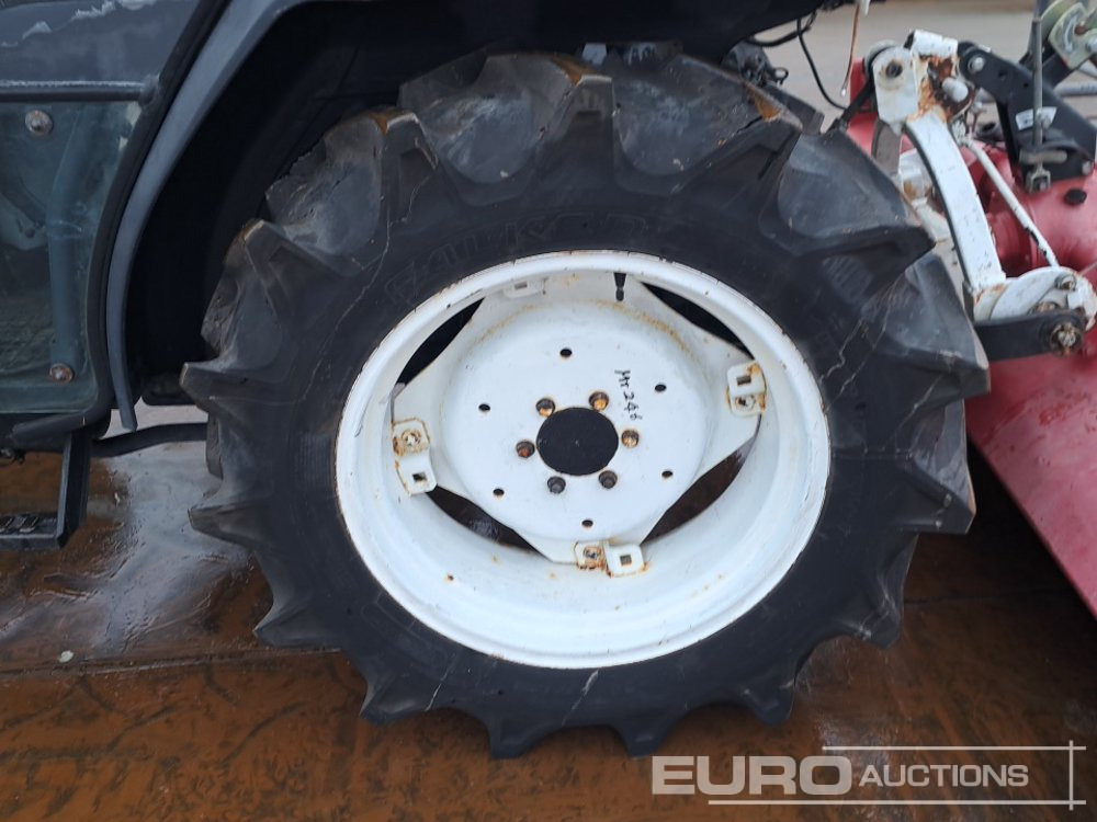 스트래들 트랙터 Mitsubishi MT246 : 사진 6