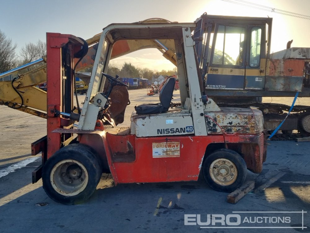 Nissan YGF03A40TU - 디젤 지게차 : 사진 2 Nissan YGF03A40TU - 디젤 지게차 : 사진 2