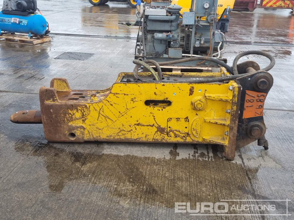 Soosan Hydraulic Breaker 80mm Pin to suit 20 Ton Excavator - 유압 해머 : 사진 2 Soosan Hydraulic Breaker 80mm Pin to suit 20 Ton Excavator - 유압 해머 : 사진 2