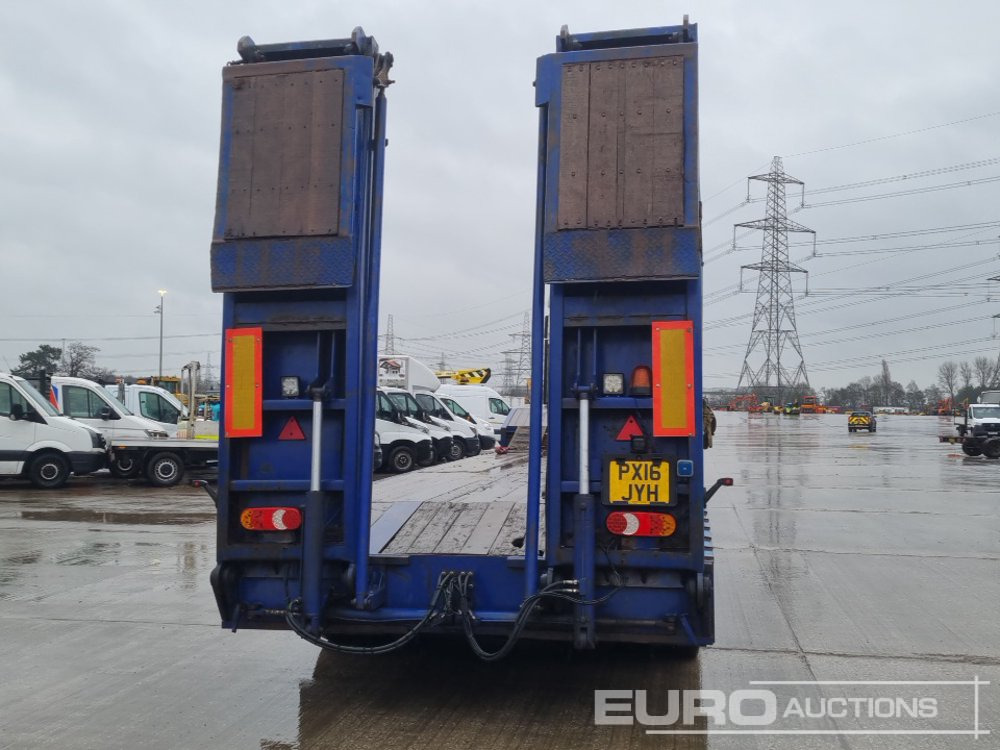 Tirsan Tri Axle Step Frame Low Loader Trailer, Neck Ramps, Out Riggers, Hydraulic Flip Toe Ramps - 저하대 세미 트레일러 : 사진 4 Tirsan Tri Axle Step Frame Low Loader Trailer, Neck Ramps, Out Riggers, Hydraulic Flip Toe Ramps - 저하대 세미 트레일러 : 사진 4