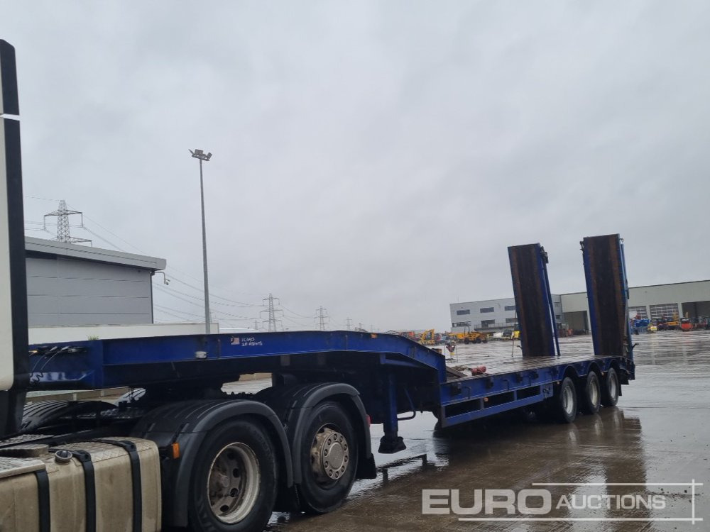 Tirsan Tri Axle Step Frame Low Loader Trailer, Neck Ramps, Out Riggers, Hydraulic Flip Toe Ramps - 저하대 세미 트레일러 : 사진 1 Tirsan Tri Axle Step Frame Low Loader Trailer, Neck Ramps, Out Riggers, Hydraulic Flip Toe Ramps - 저하대 세미 트레일러 : 사진 1