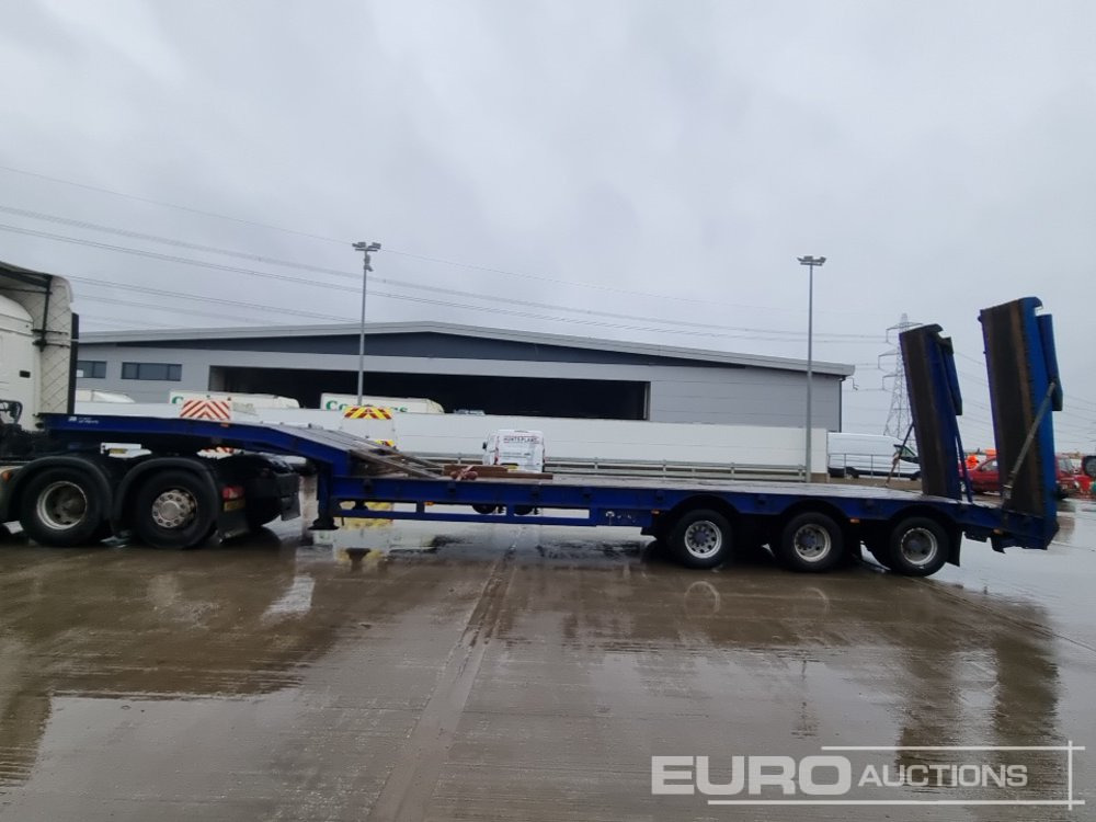 Tirsan Tri Axle Step Frame Low Loader Trailer, Neck Ramps, Out Riggers, Hydraulic Flip Toe Ramps - 저하대 세미 트레일러 : 사진 2 Tirsan Tri Axle Step Frame Low Loader Trailer, Neck Ramps, Out Riggers, Hydraulic Flip Toe Ramps - 저하대 세미 트레일러 : 사진 2
