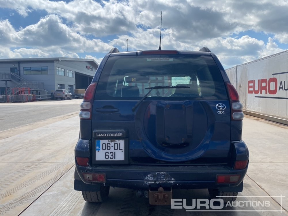 Toyota Land Cruiser - SUV : 사진 4 Toyota Land Cruiser - SUV : 사진 4