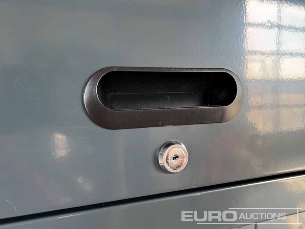 건설장비 Unused Boss 2.6m 9 Drawer, 5 Cabinet Tool Station : 사진 16 건설장비 Unused Boss 2.6m 9 Drawer, 5 Cabinet Tool Station : 사진 16