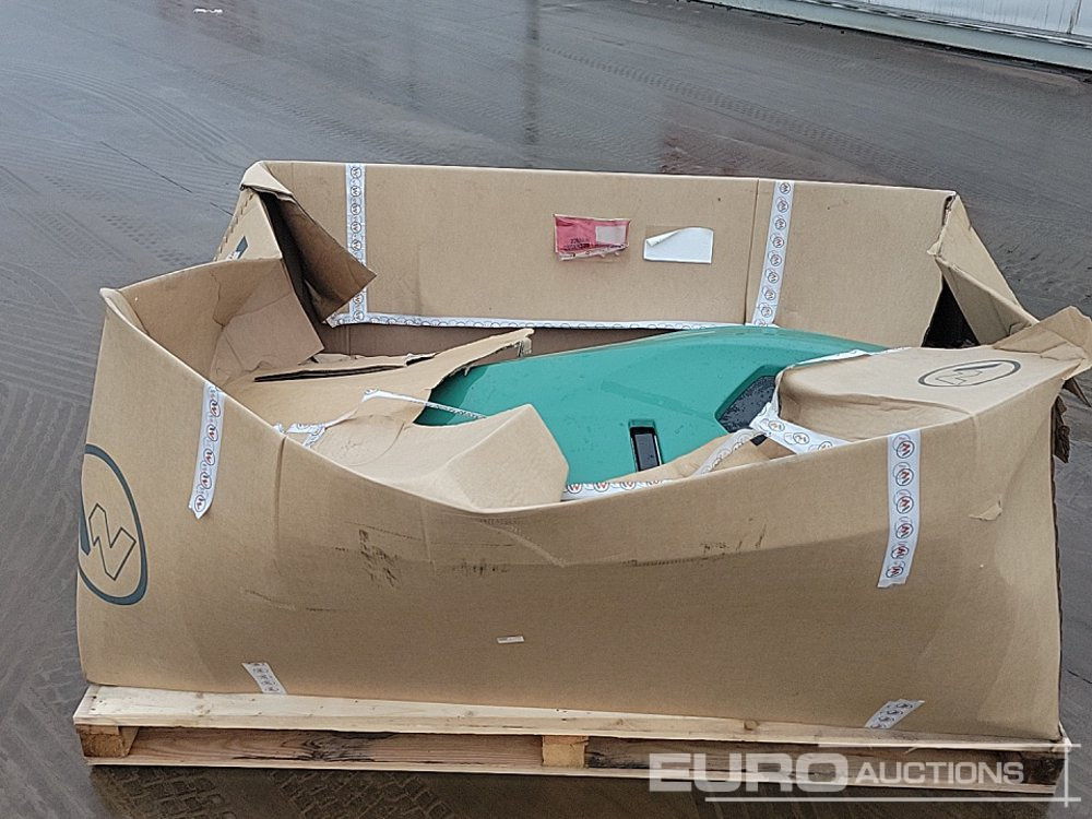 Unused Wacker Neuson Engine Cover - 예비 부속 : 사진 2 Unused Wacker Neuson Engine Cover - 예비 부속 : 사진 2