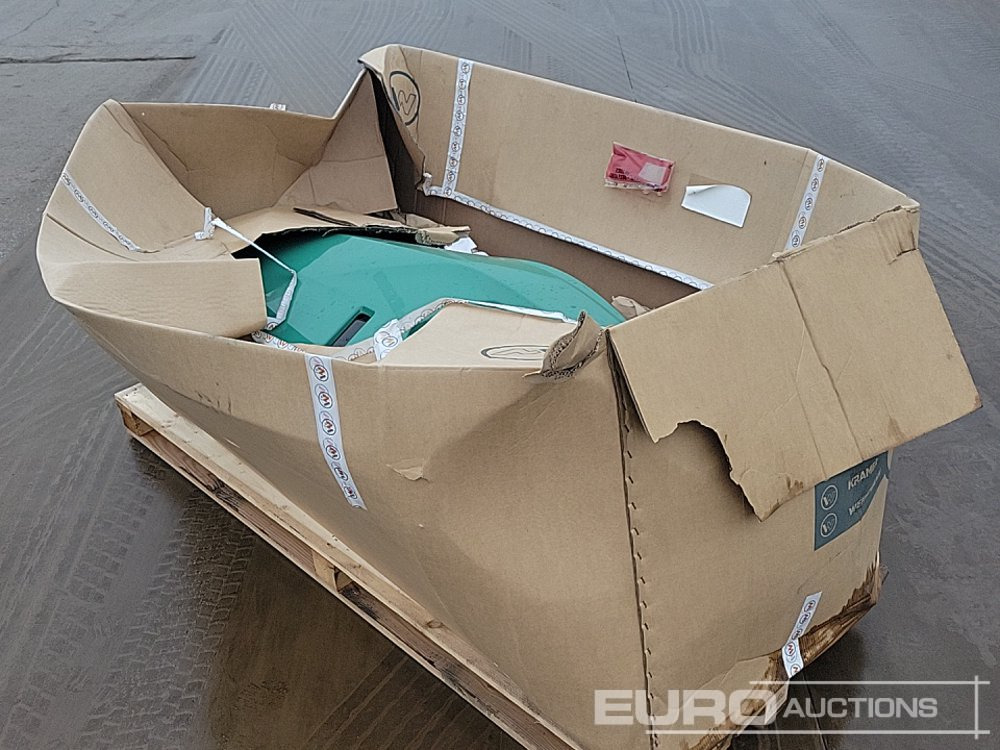 Unused Wacker Neuson Engine Cover - 예비 부속 : 사진 3 Unused Wacker Neuson Engine Cover - 예비 부속 : 사진 3