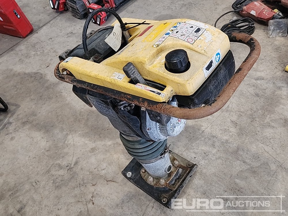 Wacker Neuson B560-2 - 아스팔트 기계 : 사진 4 Wacker Neuson B560-2 - 아스팔트 기계 : 사진 4