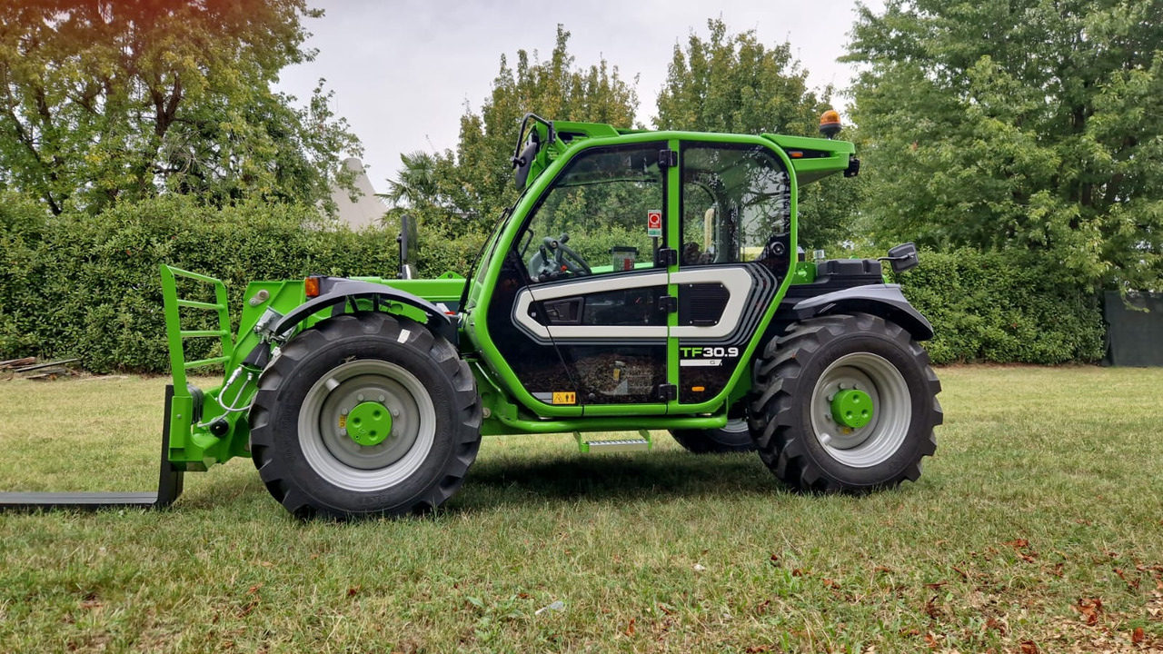 Merlo nuovo TF30.9-G - 장궤형 트랙터 : 사진 1 Merlo nuovo TF30.9-G - 장궤형 트랙터 : 사진 1