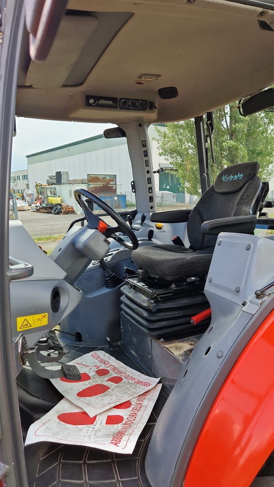 Trattore usato Kubota M4072 - 장궤형 트랙터 : 사진 5 Trattore usato Kubota M4072 - 장궤형 트랙터 : 사진 5