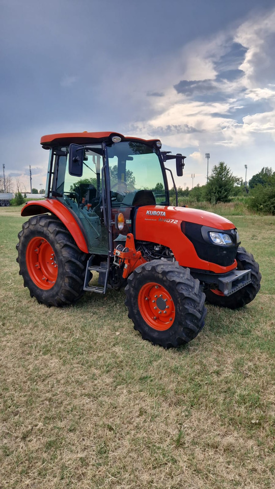 Trattore usato Kubota M4072 - 장궤형 트랙터 : 사진 1 Trattore usato Kubota M4072 - 장궤형 트랙터 : 사진 1