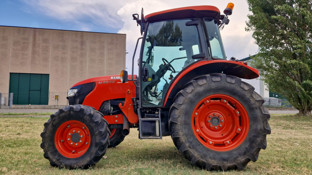 Trattore usato Kubota M4072 - 장궤형 트랙터 : 사진 4 Trattore usato Kubota M4072 - 장궤형 트랙터 : 사진 4