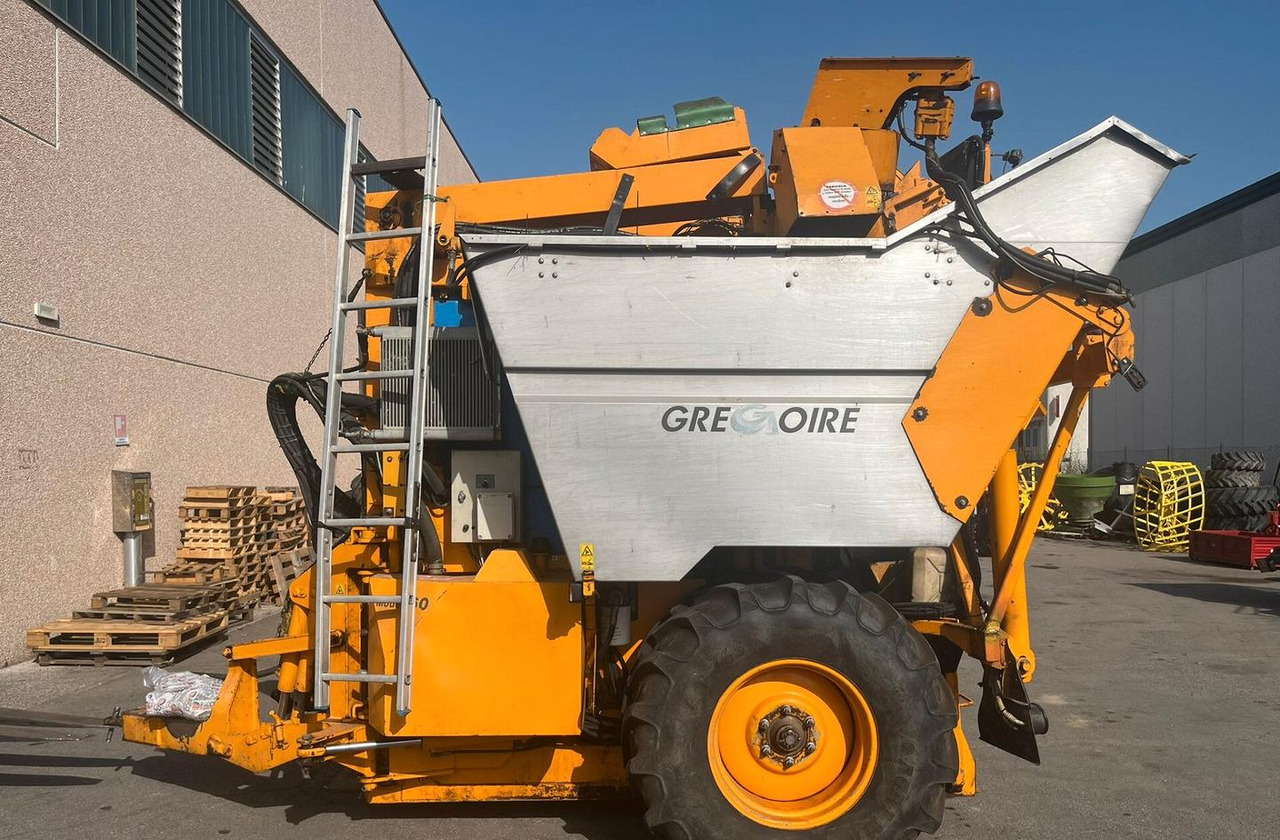 Vendemmiatrice usata Grégoire G60I - 수확기 부착물 : 사진 1 Vendemmiatrice usata Grégoire G60I - 수확기 부착물 : 사진 1