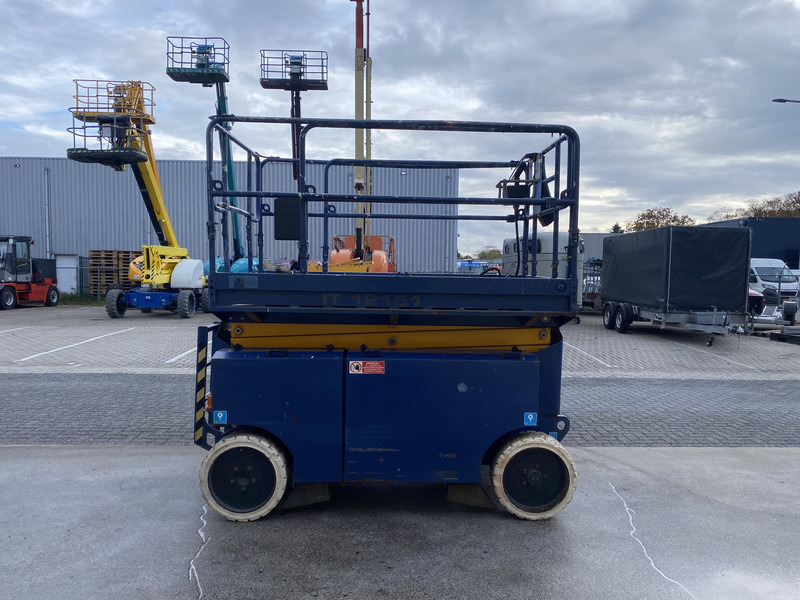 Iteco IT12151, Schaar hoogwerker, 14 meter - 시저 리프트 : 사진 5 Iteco IT12151, Schaar hoogwerker, 14 meter - 시저 리프트 : 사진 5