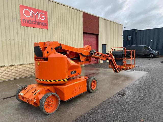 JLG E400 AJPN - 고가작업 플랫폼 : 사진 2 JLG E400 AJPN - 고가작업 플랫폼 : 사진 2