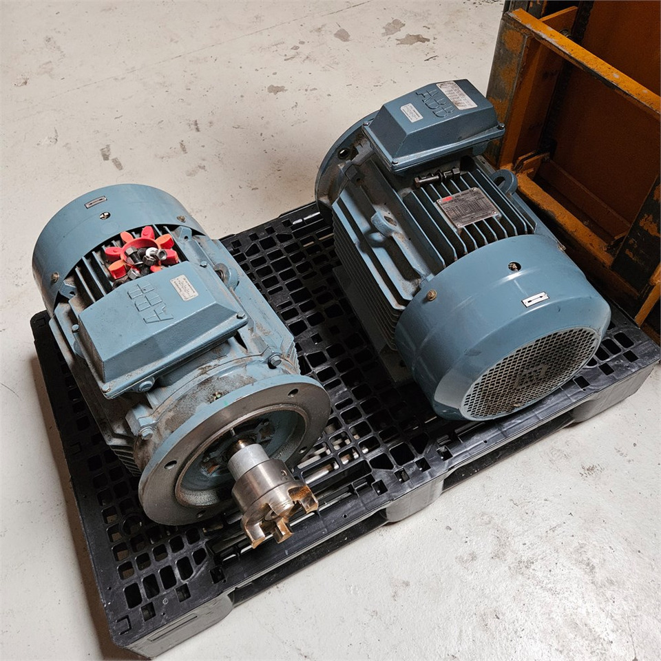 ABB M2QA180L4A (B35) - 기계 공구 : 사진 1 ABB M2QA180L4A (B35) - 기계 공구 : 사진 1